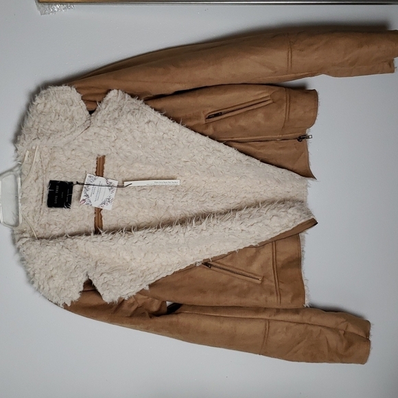 Love tree faux fur lined, faux suede moto jacket, women's size large. - Picture 4 of 9